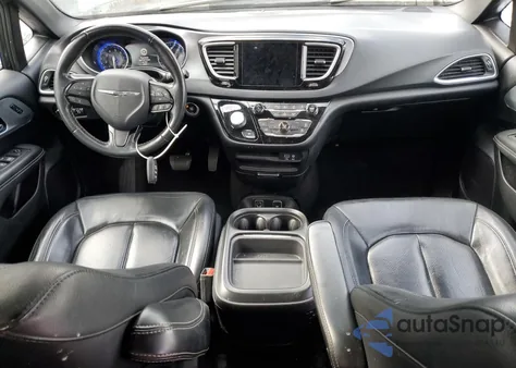 2020 Chrysler Pacifica Touring L z USA, uszkodzony, nr VIN 2C4RC1BG0LR184378